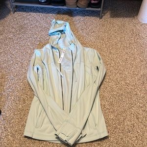 Align zip up with hood